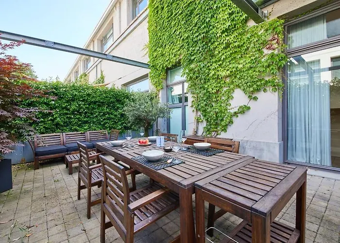 Ampia Casa Indipendente Con Giardino Privato